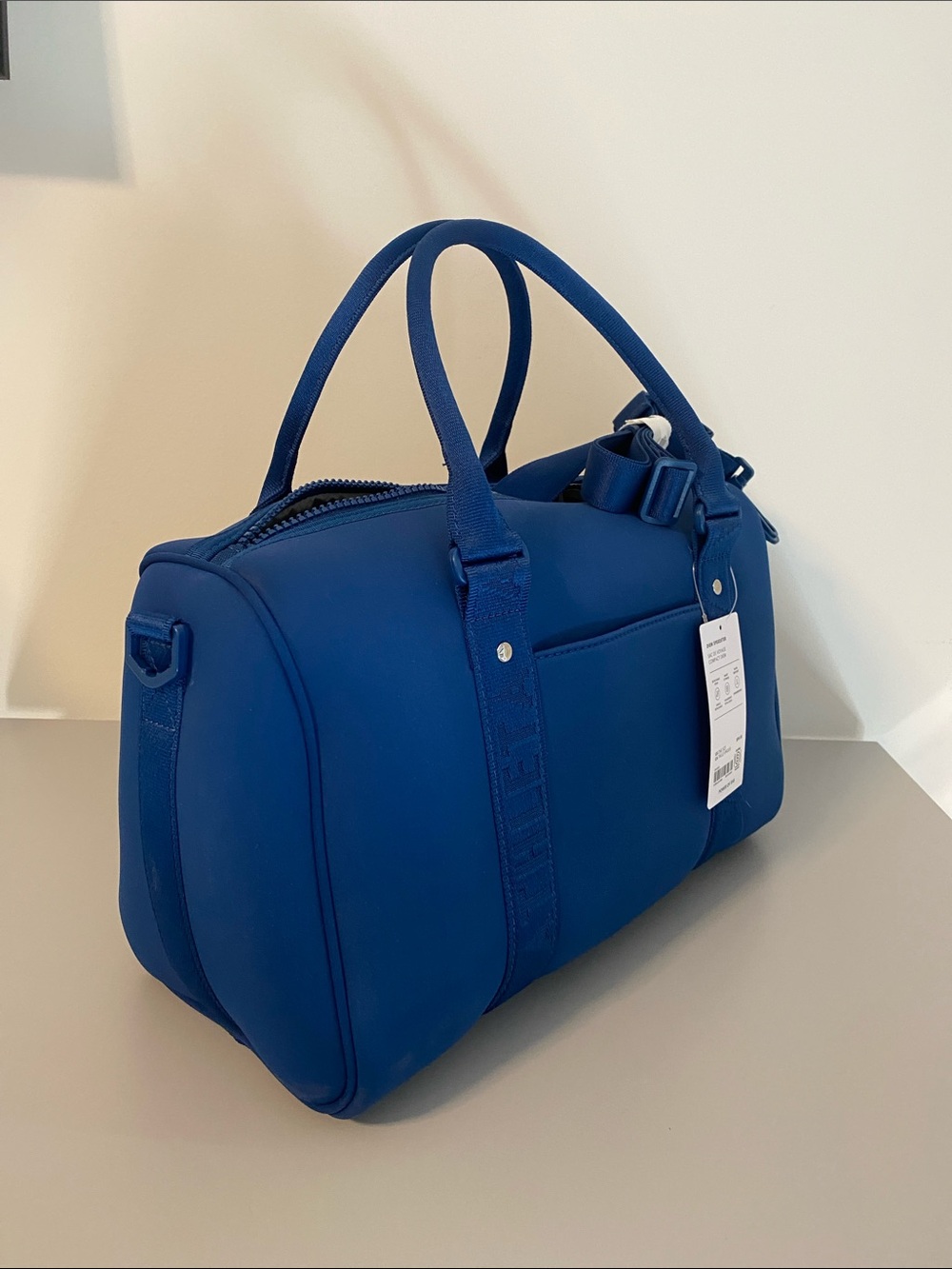 Athleta Blue Women’s Diem Speedster Duffel Handbag. NWT.
